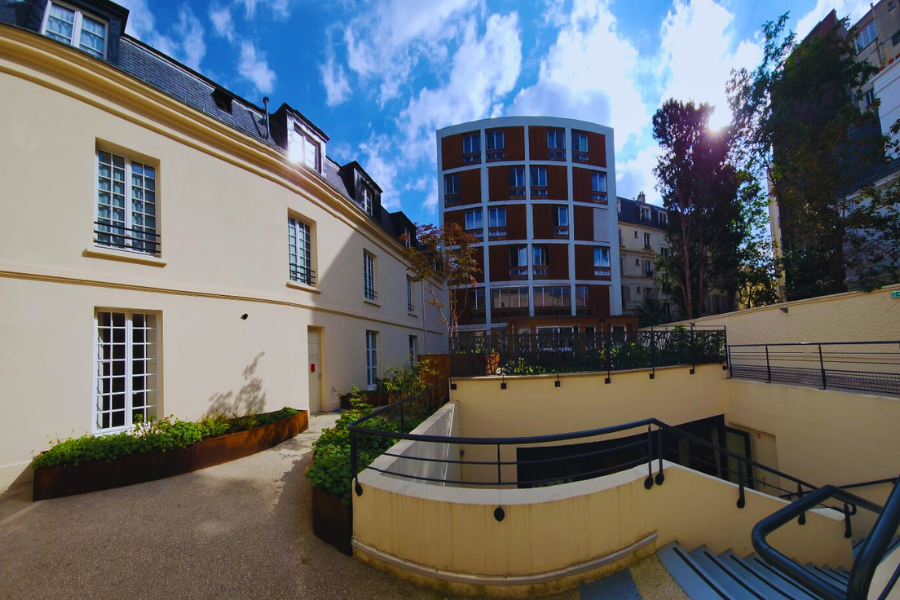 Paris campus boarding school