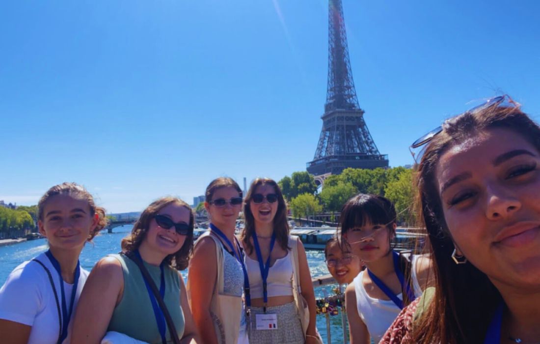 Visiting paris learning french